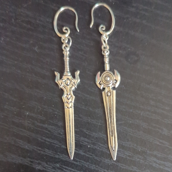 Silver Sword Design Earrings with Intricate Detailing - Picture 4 of 4